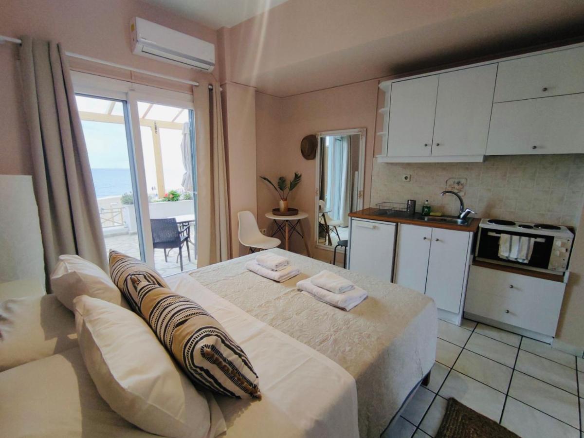 Nereides Apartments Agios Gordios  Exterior foto