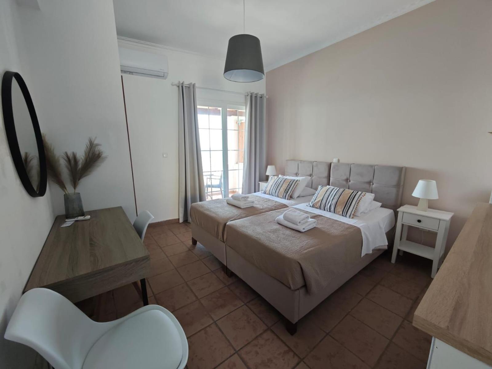 Nereides Apartments Agios Gordios  Exterior foto